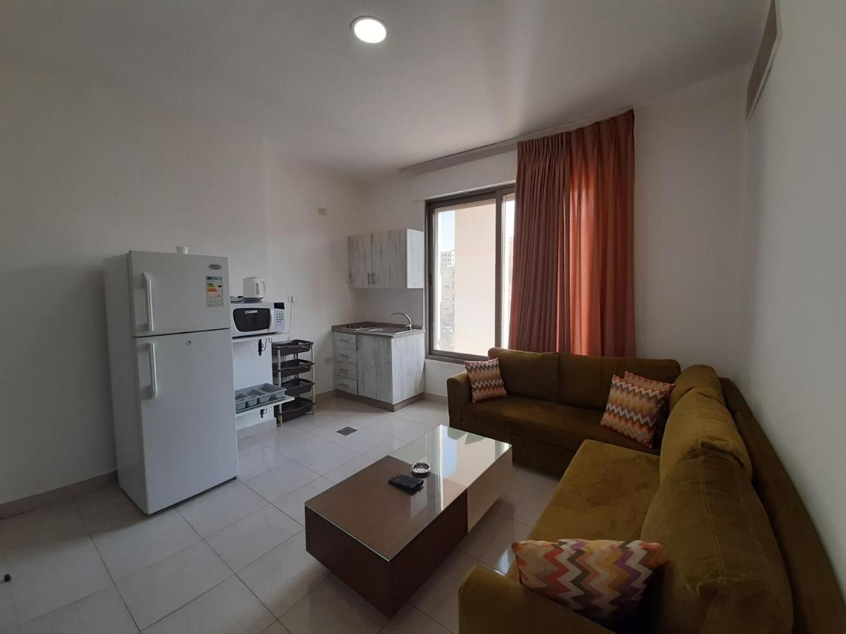 Furnished Apartments Near Mcdonald'S Al-Madina Al-Monawara St Амман Екстер'єр фото