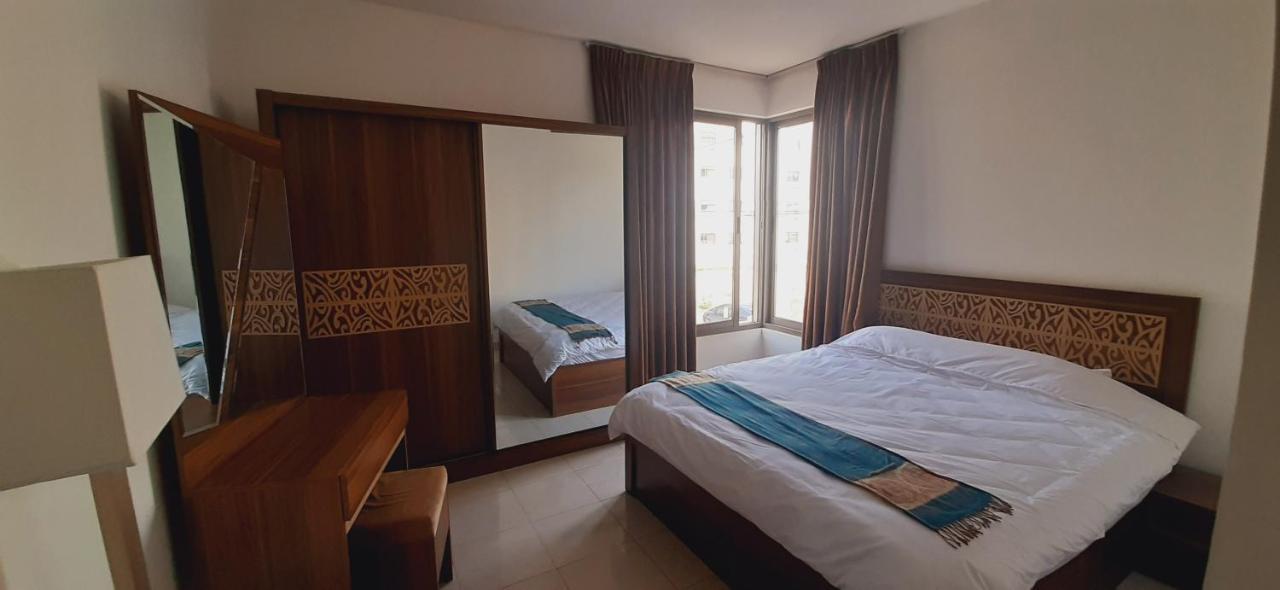 Furnished Apartments Near Mcdonald'S Al-Madina Al-Monawara St Амман Екстер'єр фото